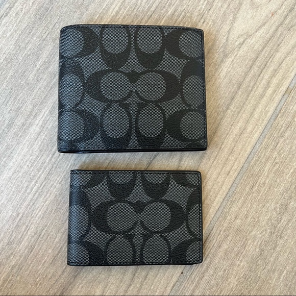 Coach Compact Id Wallet In Signature Canvas - Picture 7 of 8